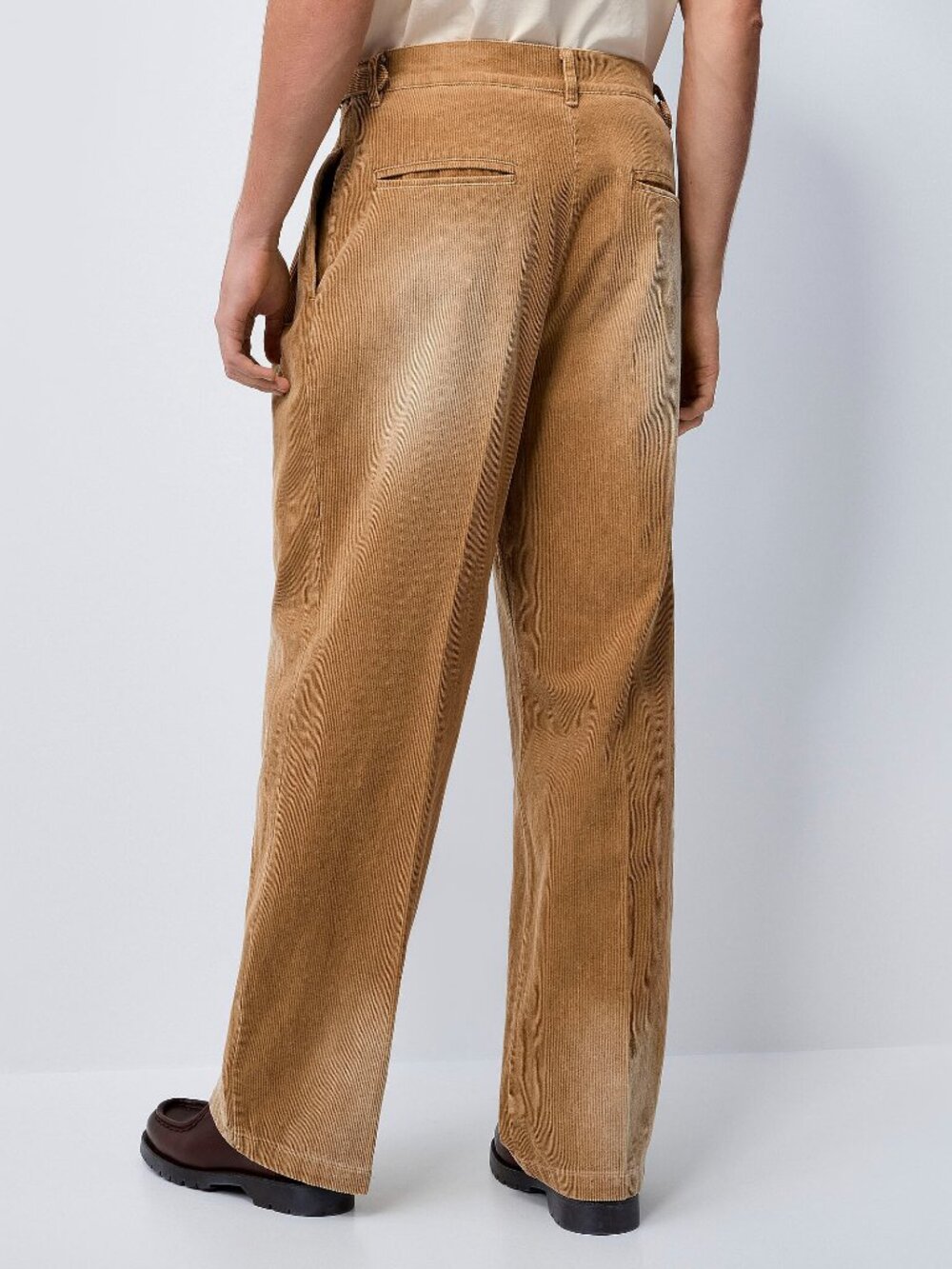 BNWT AW25 FOUND PLEATED CORDUROY PANTS 30 - Picture 12 of 12